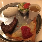 ビストロひつじや - 私のＣランチ チュニジアのギョウザとスペアリブのセット 660円