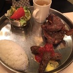 ビストロひつじや - もう一人のランチ友のランチＢセット スペアリブとシシカバブのセット 670円