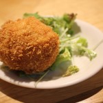 名駅立呑 おお島 - カニコロッケ