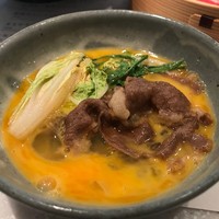 しゃぶしゃぶ 山笑ふ 銀座店 - 卵につけて