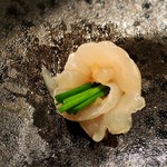 魚河岸 宮武 - 最初は一枚ずつちみちみ。
      後半は3枚使用(๑‵ᴗ′๑) 