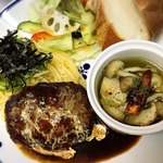 カフェ&バー・イーズ - 