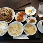 龍龍 - ニラレバ定食734円税込