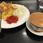 カレーは飲み物。 - 赤カレーの全貌