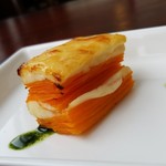 カフェ オリーブ - 人参のグラタンです。