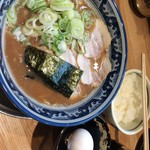 とんこつらぁ麺 松もと - 