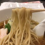 チラナイサクラ - 中華そばの麺