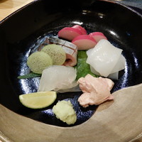 口福 みなみ - 造り盛り合わせ（アオリイカ，カワハギ，〆鯖）