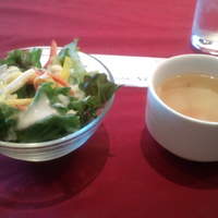 小岩井農場TOKYO  - ランチのスープとサラダ