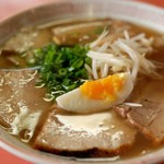 ラーメン吉田屋 - チャーシュー麺　650円