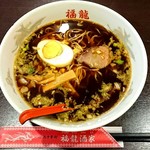 福龍酒家 - 税込700円のランチの黒胡椒ラーメン