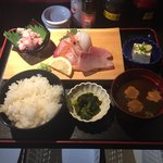 えびす大黒 - 厚切りの刺身定食680円