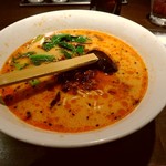 上海華龍 - 【2017.12.20(水)】本日のランチ②(担々麺＆豚肉の細切り炒め丼)900円の担々麺