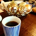 加藤商店 - お茶とクリスマスムードなディスプレイ