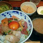 海鮮丼(税込1,500円)