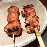 心斎橋かわぐち - つくね（230円）きも（200円）