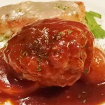 カサ・デ・フジモリ - 粗挽肉のハンバーグステーキ