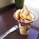 ミニストップ - 料理写真:たっぷりプリンパフェ 390円