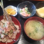 アジなめろう丼 700円