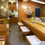 玉庄 - 清潔感のある店内