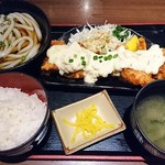 炭火居酒屋 炎 - チキン南蛮定食　うどん付き