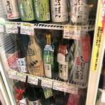 もりもと - 店内（日本酒コーナー）