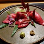 肉割烹 上 - 牛刺身