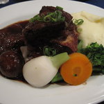 ラ ポルトルージュ - 牛バラ肉の赤ワイン煮込み