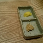 銀座 篝 - 蛤と牡蠣の薬味 生柚子と生生姜