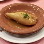 スペイン料理銀座エスペロ - ヤリイカの詰め物ウニソース 二本 1,800円
アメリケーヌソースにウニを加えたソースが超超濃厚ですっごく好みです！