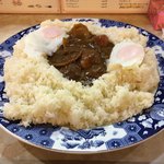 丸宮 - 料理写真:3kg カレー〔ライス 2kg + カレールー 1kg〕制限時間 : 30分。成功無料、失敗 2,000円の支払い。