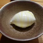 肉割烹 上 - 自家製塩アイス　オリーブオイルバージョン