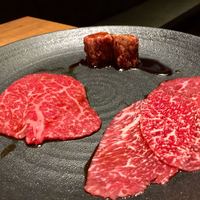 焼肉 うしみつ 恵比寿本店 - 〜うしみつ犇コース〜5,980円【タレ焼】 けんしろう秘伝　厳選二種タレ焼物とうしみつ焼き →くり、ウデの部位うちもも、ひれひも