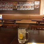 タイ料理居酒屋 ロングラオ 百匹の象 - ハイボールと店内