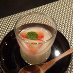 禅紫 - 杏仁豆腐