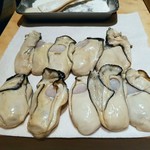 にい留 - 大船渡赤崎の牡蠣
