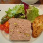 ラ・ブラスリー - 自家製田舎風テリーヌ。