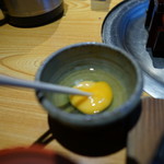 スギモト - 卵を混ぜ混ぜ
