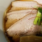 実垂穂 - チャーシューが１枚追加で３枚に