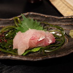 旬味酒好 かん - 活〆ホウボウ刺身 