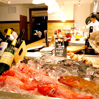 新鮮な海の幸を毎日豊洲市場より仕入れお届けしています！