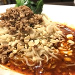 四川Dining&Bar臥龍　創香 - 汁なし坦々麺