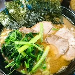 家系ラーメン クックら - シャッキシャキほうれん草多めです✨✨✨