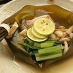 甘鯛の酒蒸し 器は昆布です。 器ごと食べれます。