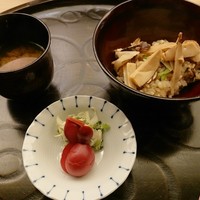 懐石料理 桝田 - 松茸ご飯 味噌汁 ひょうたんのしば漬け