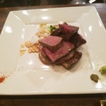 鉄板焼さくら - サーロインと赤身の食べ比べ