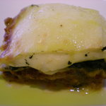 ドルチェ ポンテベッキオ - ラディショナルな仔牛肉とポルチーニ茸・たっぷりほうれん草のラザーニャ