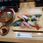 いち鮨 - おまかせ８貫盛り＋赤出汁（1720円）2017年12月