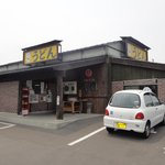 手打うどん 三徳 - 店の外観