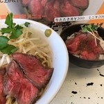 承太郎 - 牛たたき丼 ミニ。しめて、ジャスト1000円。